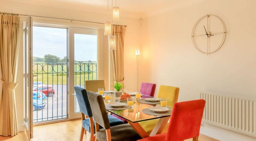 Photo of 3 Bed in Weston-super-Mare