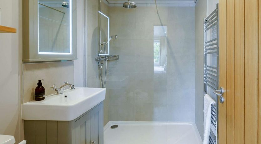 Photo of 3 Bed in St. Andrews