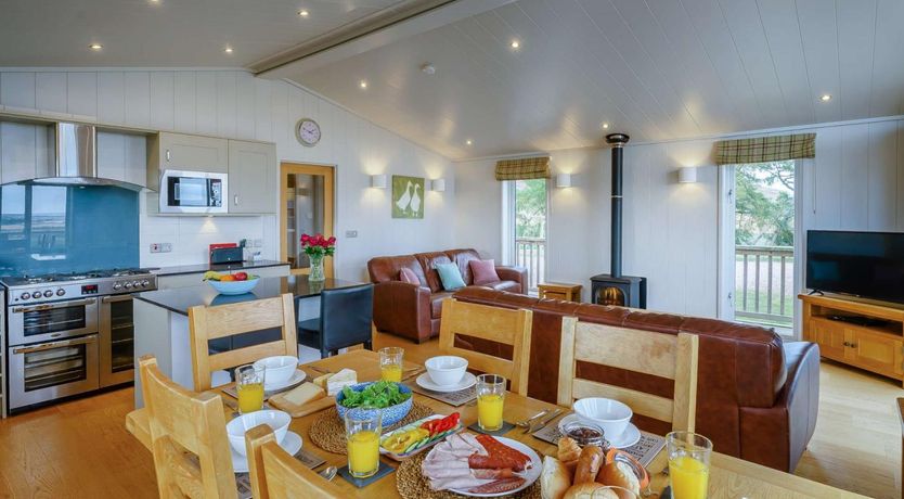 Photo of 3 Bed in St. Andrews