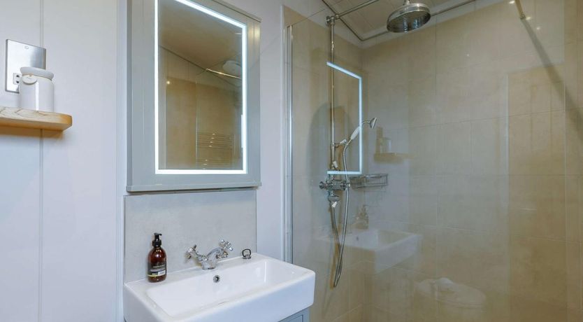 Photo of 3 Bed in St. Andrews