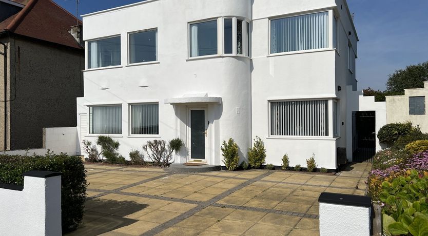 Photo of The Emberton