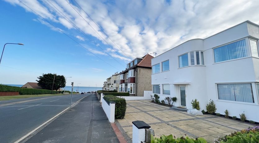 Photo of The Emberton