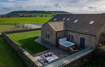 6 Bed in Scammonden Holiday Cottage