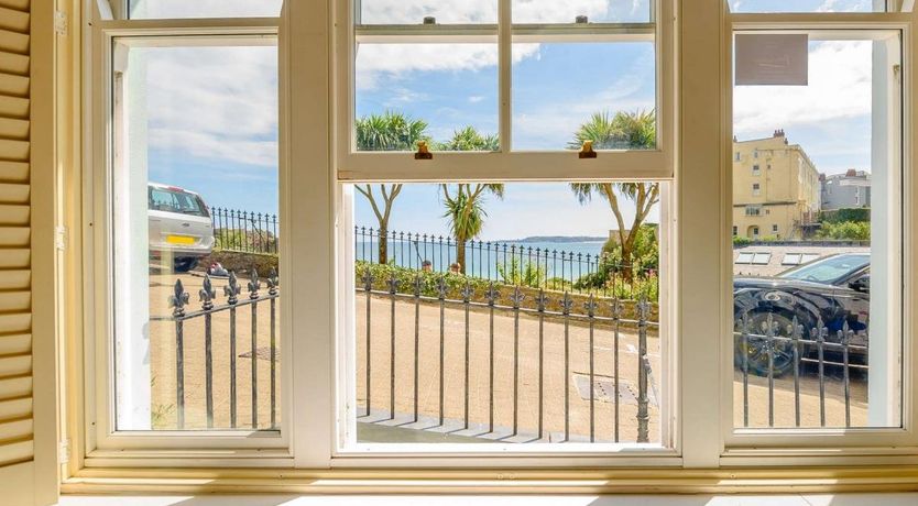 Photo of 3 Bed in Tenby