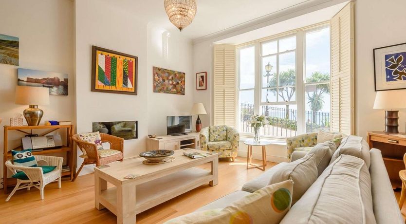 Photo of 3 Bed in Tenby