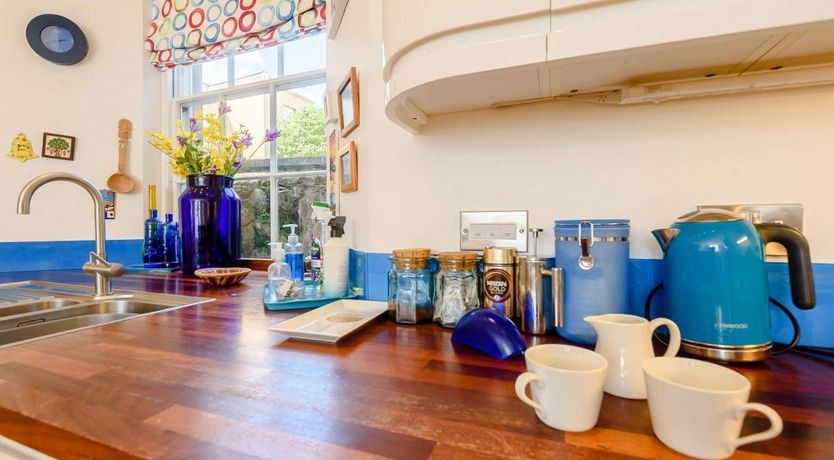 Photo of 3 Bed in Tenby