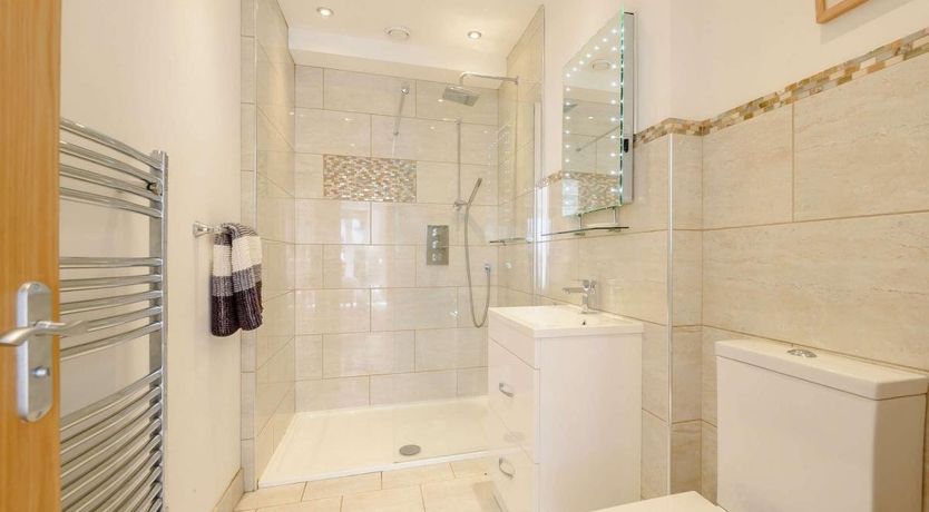 Photo of 3 Bed in Tenby