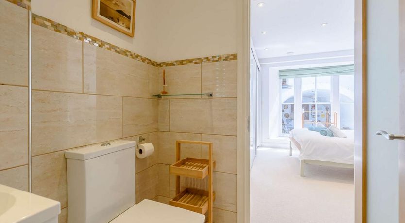 Photo of 3 Bed in Tenby