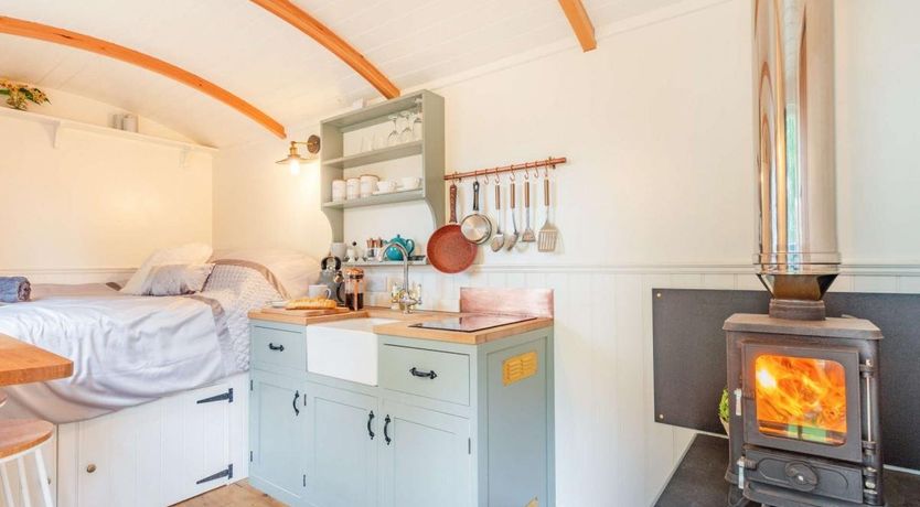 Photo of 1 Bed in Chapel Amble