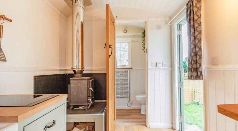 Photo of 1 Bed in Chapel Amble