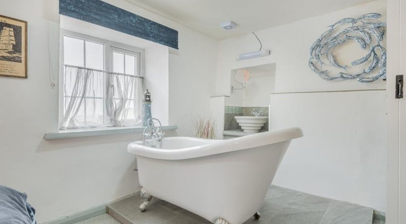 Photo of 3 Bed in Baycliff