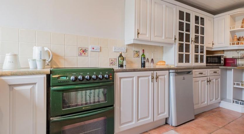 Photo of 3 Bed in Baycliff