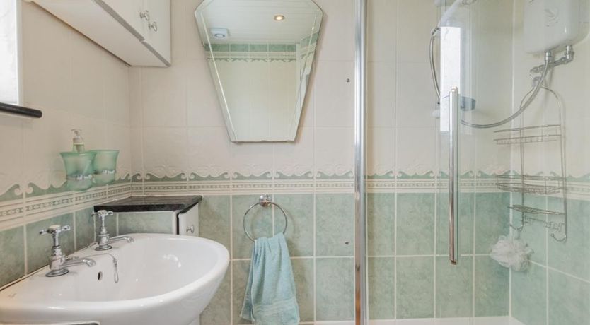 Photo of 3 Bed in Baycliff