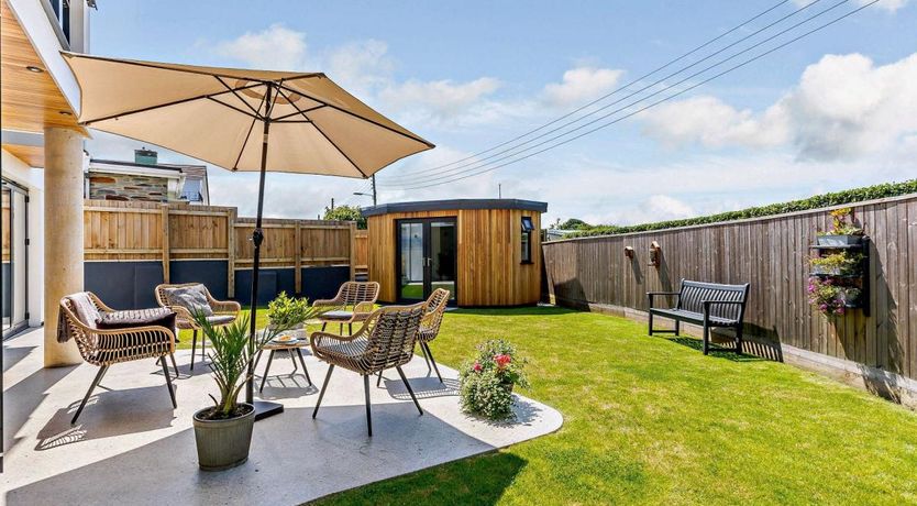 Photo of 4 Bed in Stratton