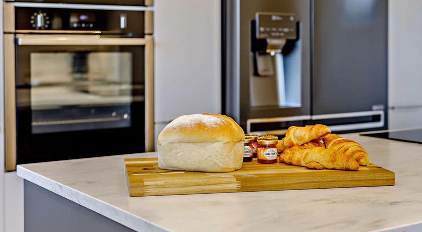 Photo of 4 Bed in Stratton