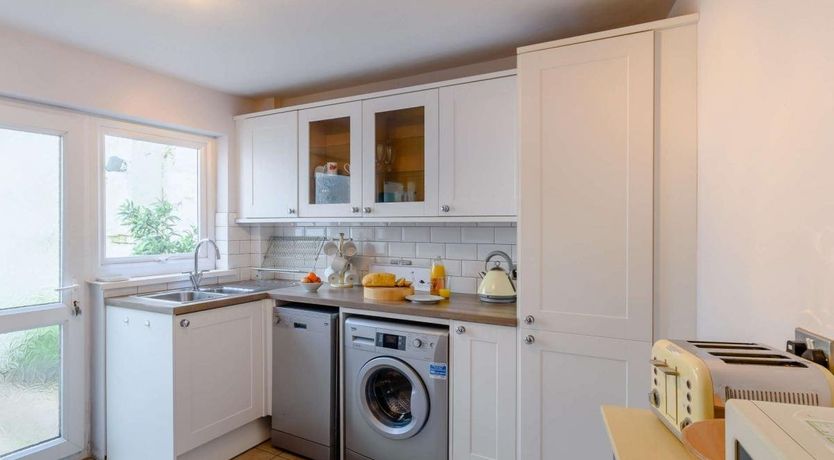 Photo of 4 Bed in Tenby