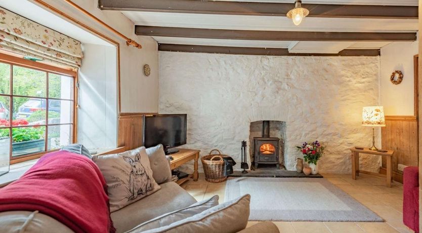 Photo of 2 Bed in Llangwm