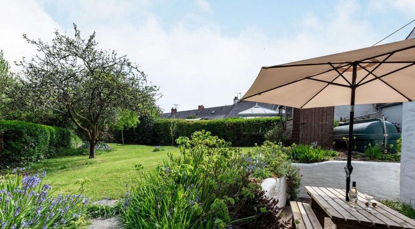 Photo of 2 Bed in Llangwm