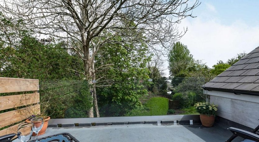 Photo of 2 Bed in Llangwm