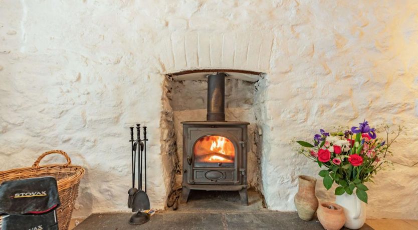 Photo of 2 Bed in Llangwm