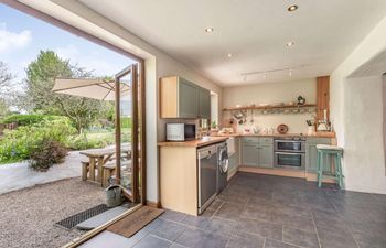 2 Bed in Haverfordwest Holiday Cottage