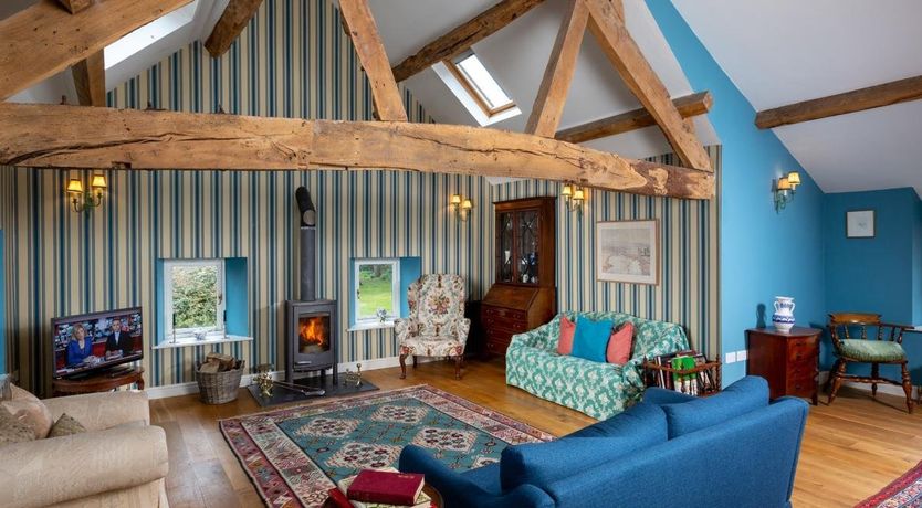 Photo of 4 Bed in Llandefaelog Fach