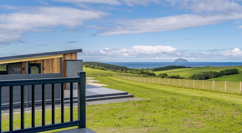 Photo of 1 Bed in Turnberry