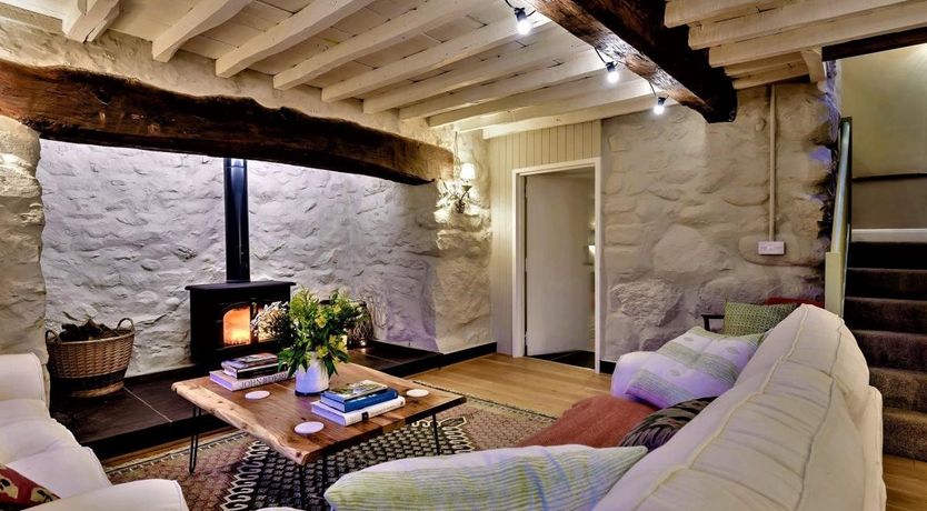 Photo of 3 Bed in Tyn-y-Groes