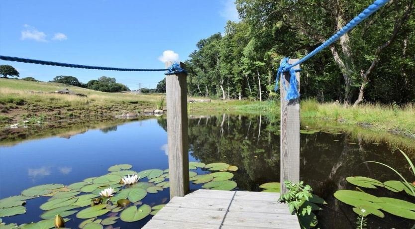 Photo of 3 Bed in Tyn-y-Groes