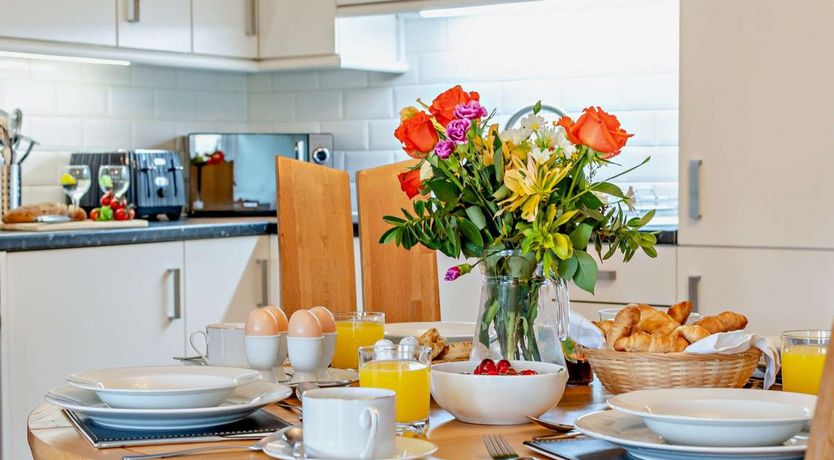 Photo of 2 Bed in Tenby