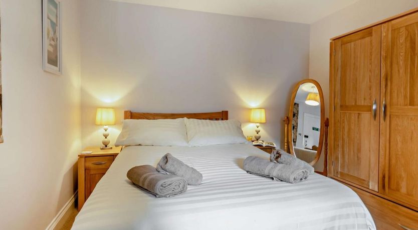 Photo of 2 Bed in Tenby