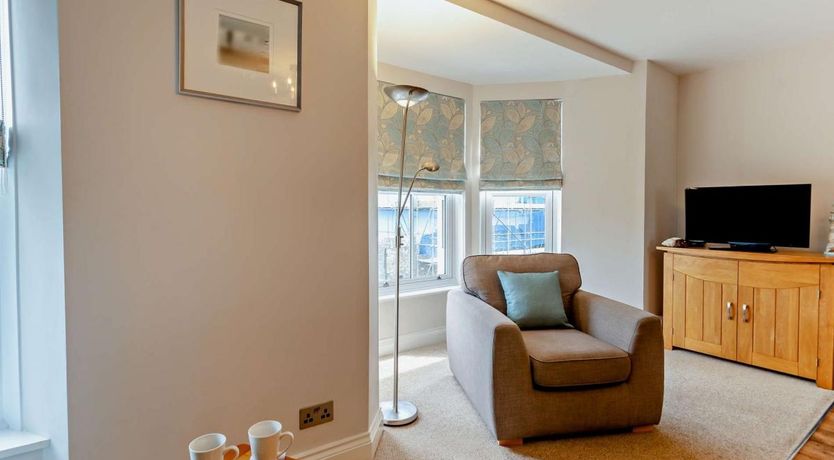 Photo of 2 Bed in Tenby