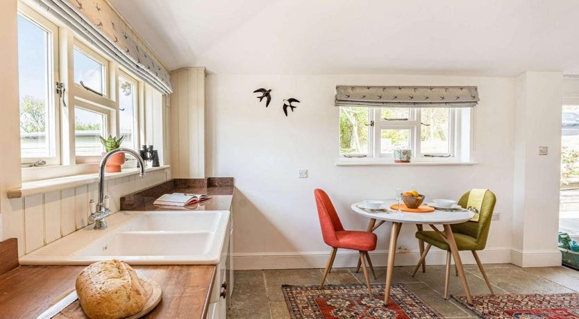 Photo of 1 Bed in Chale Green