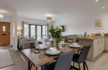 2 Bed in Usk- Apartment