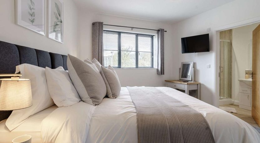 Photo of 2 Bed in Usk-