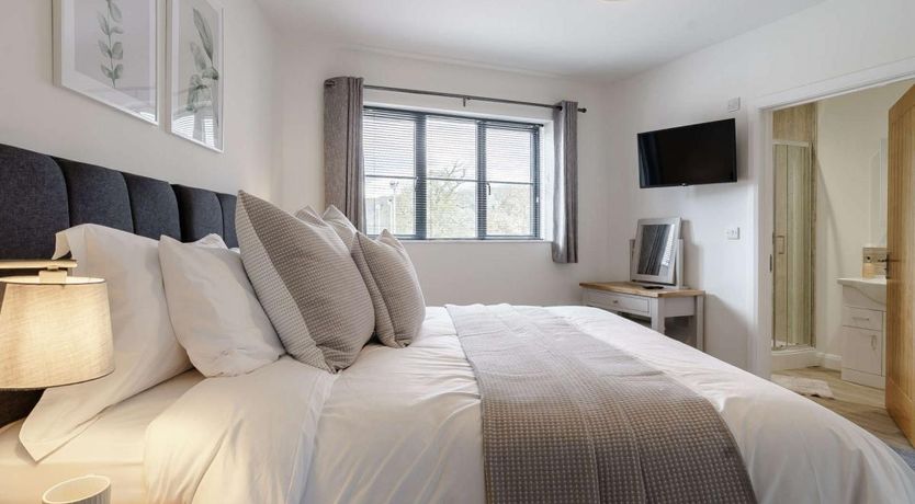 Photo of 2 Bed in Kemeys Commander