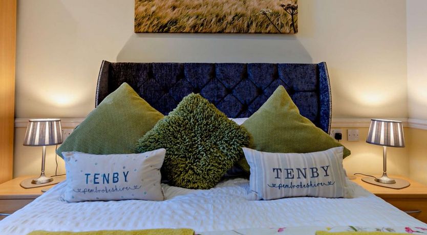Photo of 2 Bed in Tenby