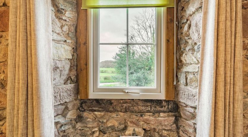 Photo of 2 Bed in Santon