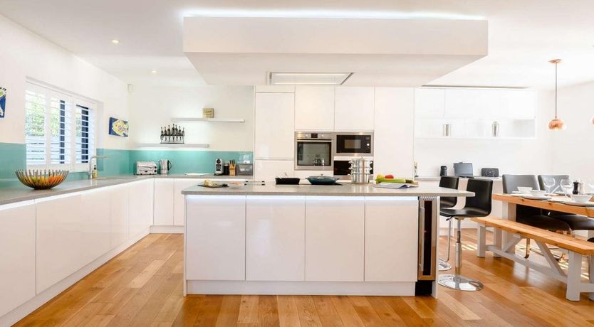 Photo of 4 Bed in Milford on Sea