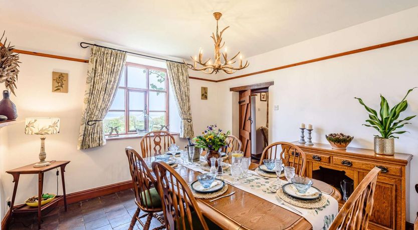 Photo of 4 Bed in Holywell