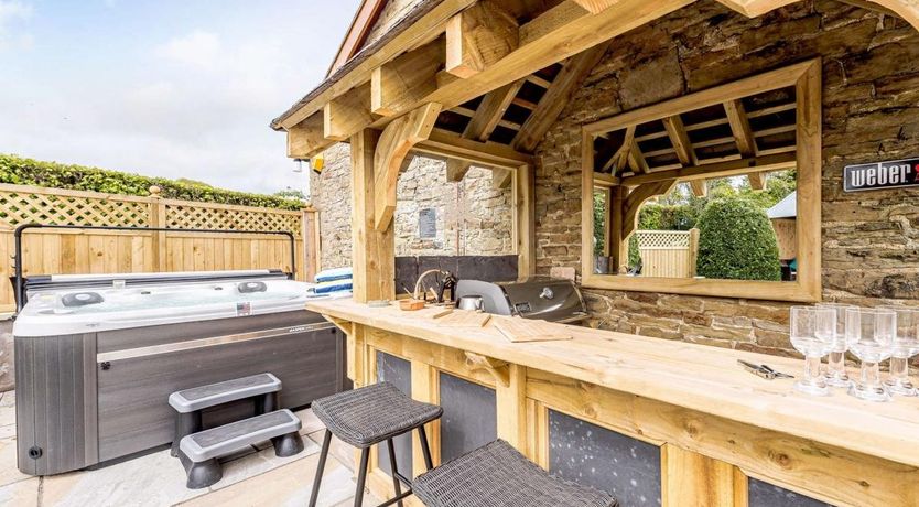 Photo of 4 Bed in Whitford