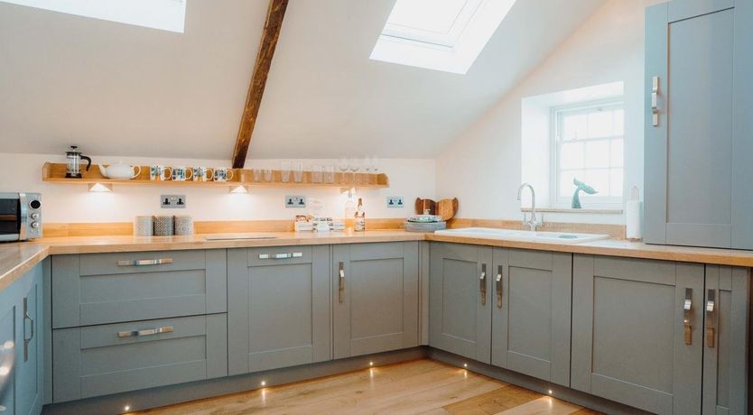 Photo of 1 Bed in Tenby