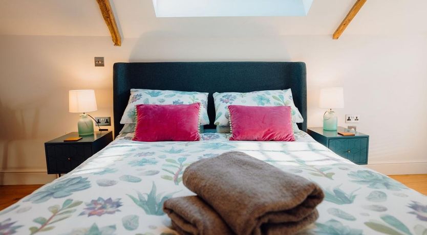 Photo of 1 Bed in Tenby