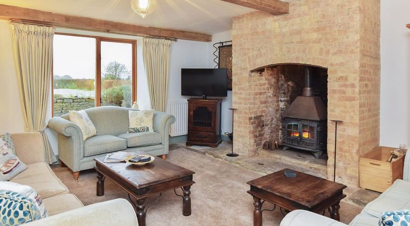 Photo of 4 Bed in Gillingham