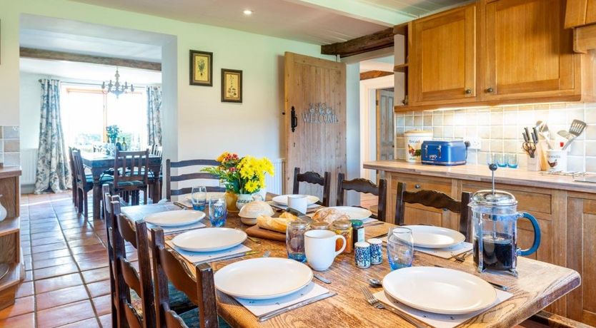 Photo of 4 Bed in West Stour