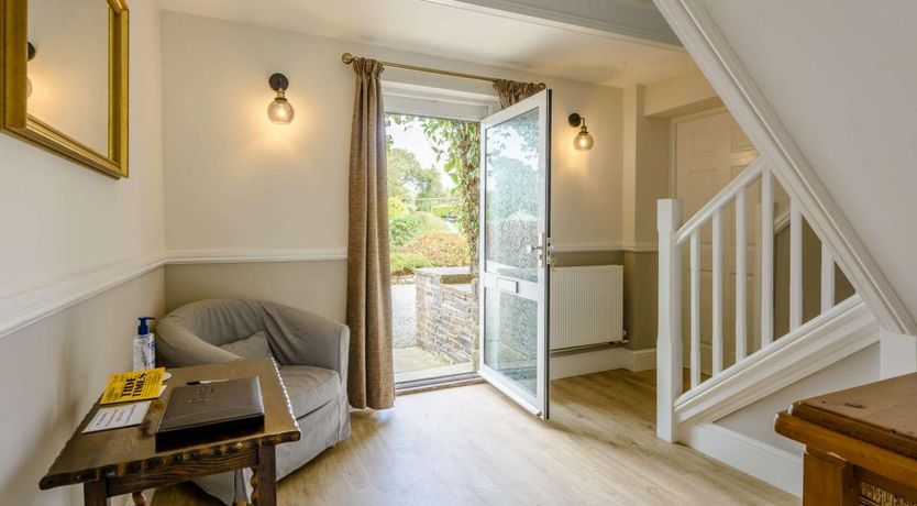 Photo of 8 Bed in Woolsery