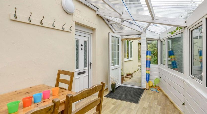 Photo of 8 Bed in Woolsery