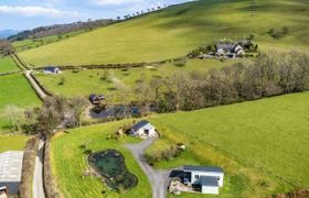 Photo of log-cabin-in-mid-wales-17