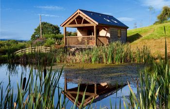 Log Cabin in Mid Wales Holiday Cottage