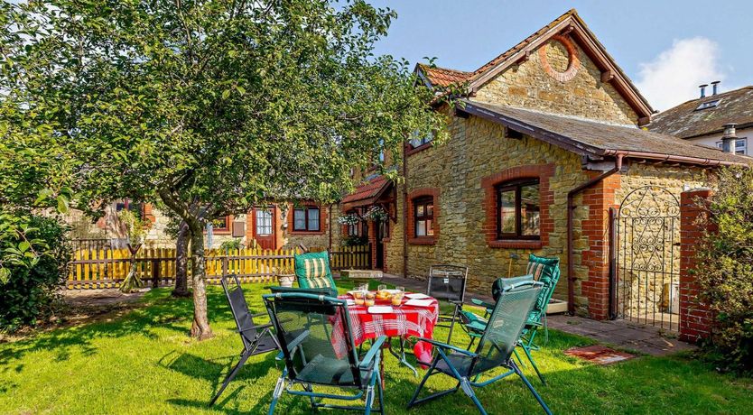 Photo of 3 Bed in Crewkerne